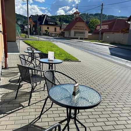 Penzion A Restaurace Na Salasi Hutisko Экстерьер фото