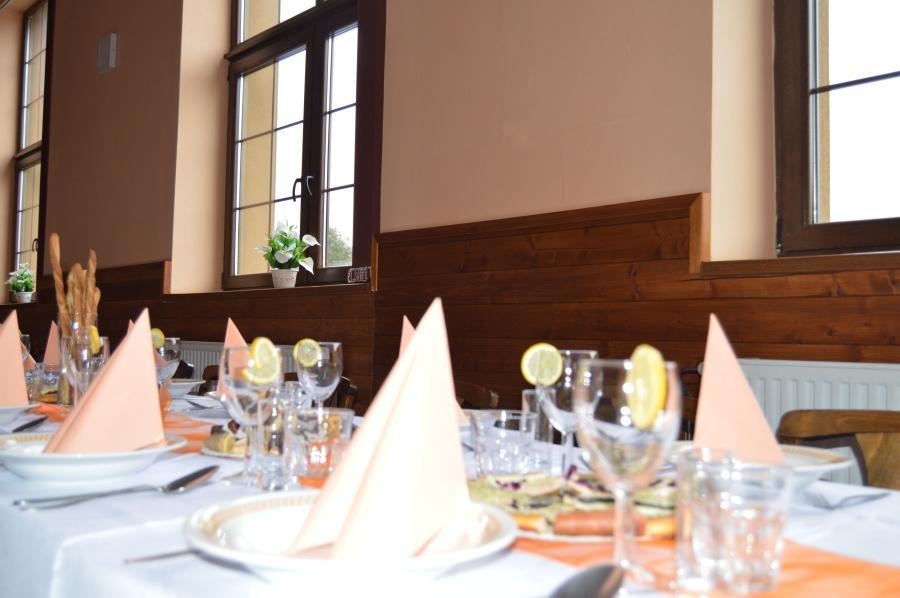 Penzion A Restaurace Na Salasi Hutisko Экстерьер фото